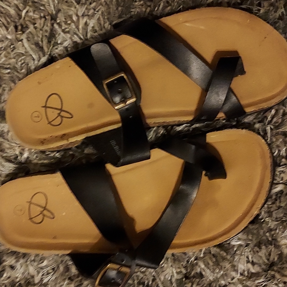 Small shoe bundle. - Picture 4 of 7